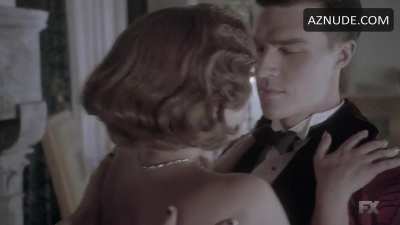Alexandria Daddario has a threesome at her Roaring Twenties flapper party
