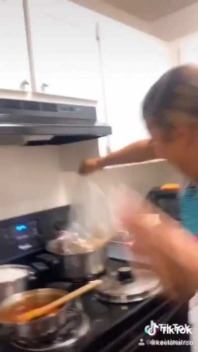 &ldquo;She had a live crab and was scared to cook it.&rdquo;