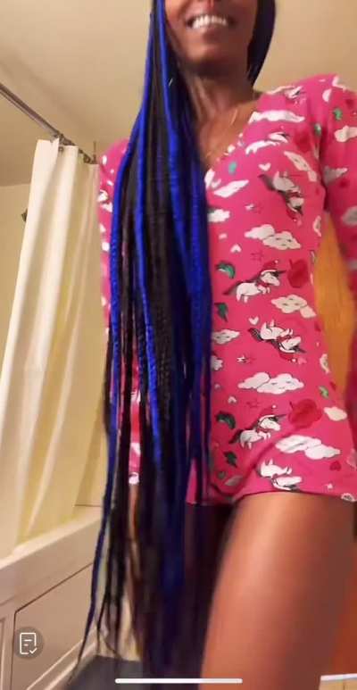 Her fine ahh😩