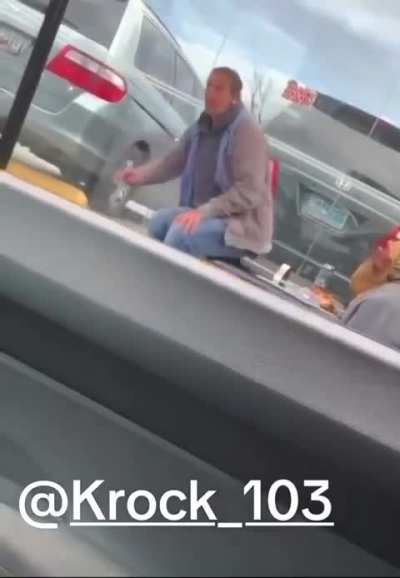 Let me get a wing 😂 [Funny Meme Videos]