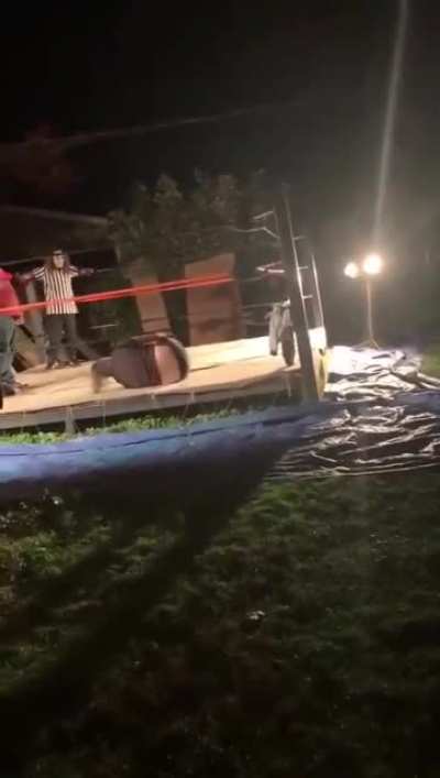 WCGW jumping down from the top rope