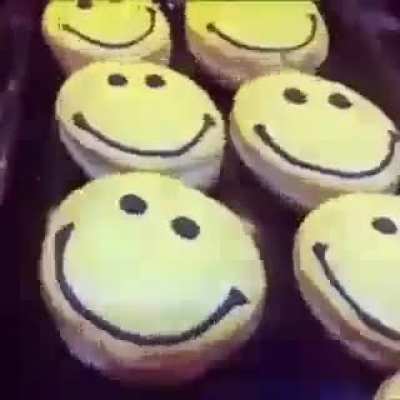 glaggle cakes!