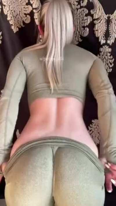 I know I can&rsquo;t compete with all the BBL ass, but I am still proud of my booty