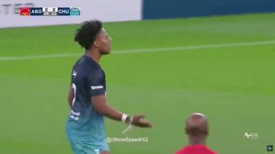 Streamer dangerous foul on former player Kak&aacute; in a charity match.