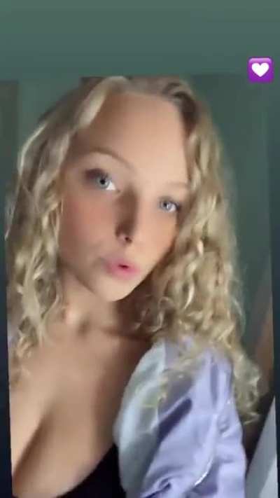 <3