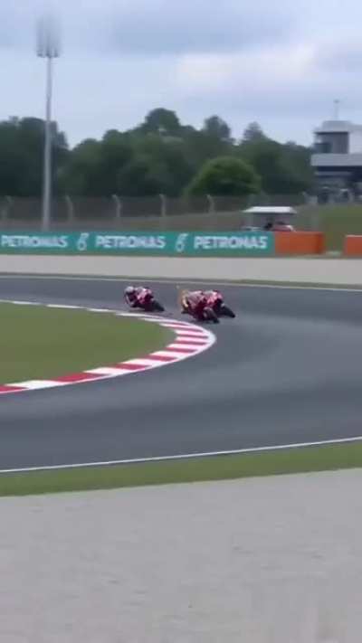 Is this ai? If not then when do i see him race again and who is he