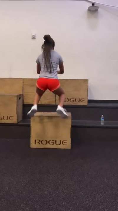 She looks good even while working out