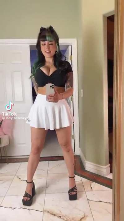 @heythereskye
