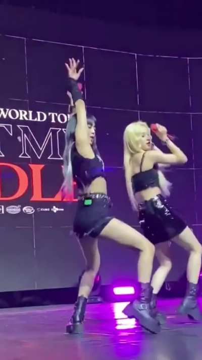 Minnie & Yuqi