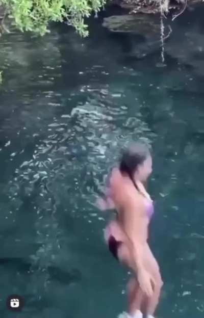 Thong bikini