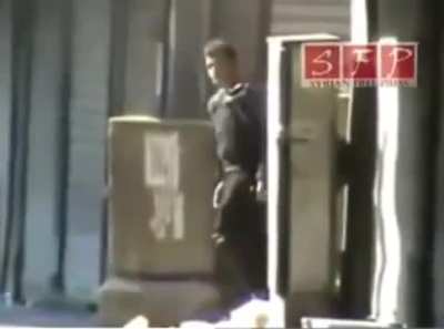 FSA mocks Assad&rsquo;s Shabeehas during the early days of Protests 😂😂😂