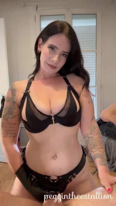 I'm offering you a FREE full length pegging video with cumshot when you join my OnlyFans today for $3.75 😈