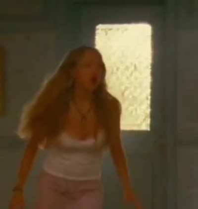 Bouncy Amanda Seyfried