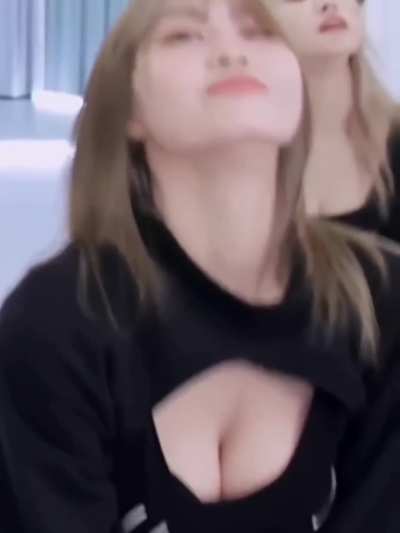 Momo Hirai
