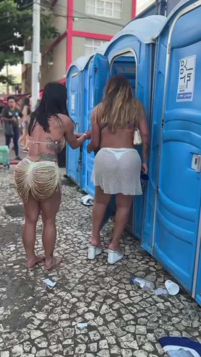 Voc&ecirc; n&atilde;o imagina o que eu fiz com ela aqui.