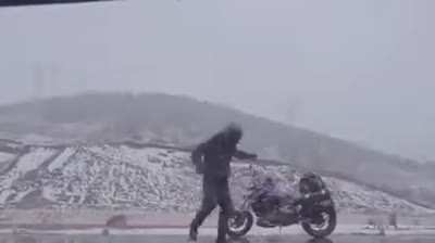 It's friday my dudes, don't let sh*t get you down