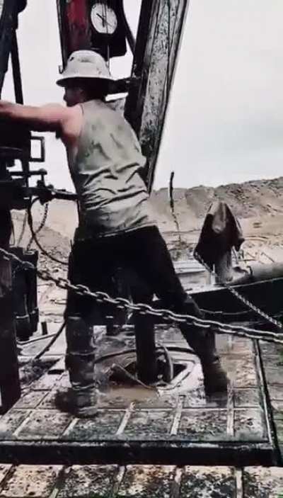 Oil well drilling looks absurdly dangerous