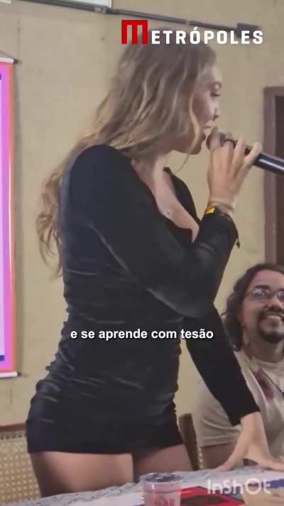 (Conte&uacute;do adulto) Dan&ccedil;a er&oacute;tica ensina? Cantora de &ldquo;A Travestis&rdquo;, Tertuliana Lustosa protagoniza dan&ccedil;a er&oacute;tica durante palestra na Universidade Federal do Maranh&atilde;o UFMA. 18+