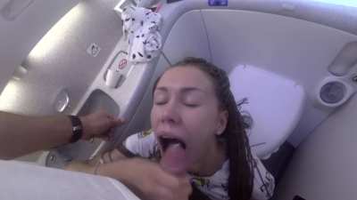Quick fuck at the lavatory 🤭 [GIF]