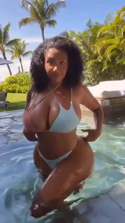 🍑🍑💦