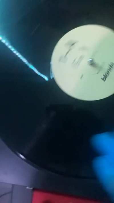 Hey guys!! I&rsquo;m an upcoming beginner DJ and decided to do some cool record scratching on my Blonde vinyl! (Bought off eBay for 200) comment your favorite song! And what song should I scratch up next?
