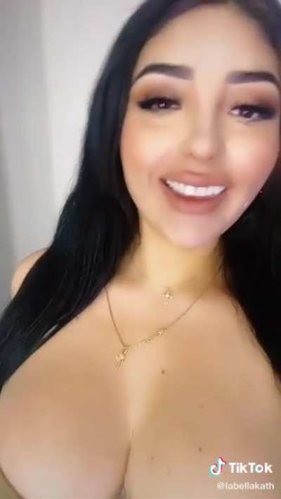 🤩 est&aacute; bell&iacute;sima