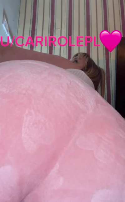 These farts in pink pants are not only juicy, they are also too sweet