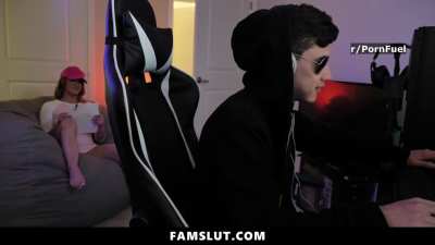 My Stepsister Rides My Dick While Gaming