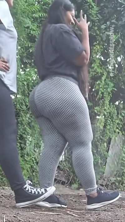 Latina Thickness 1