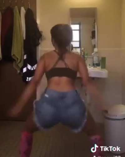 🤠
