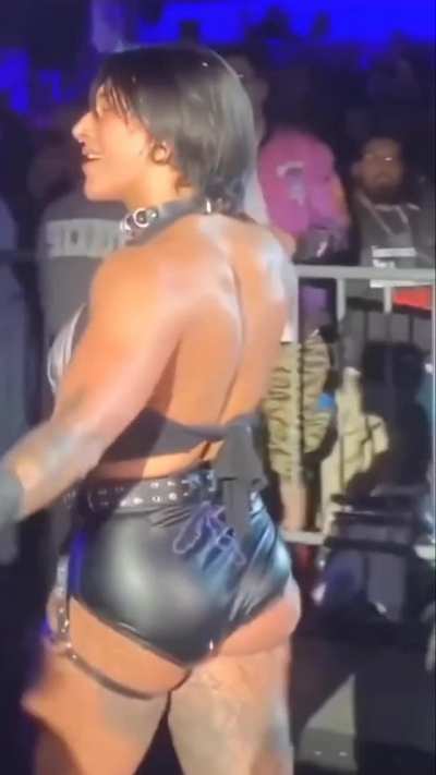 She&rsquo;s a great heel 😈