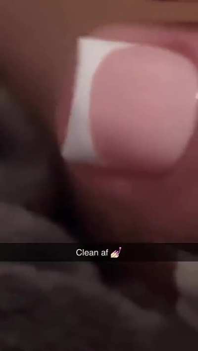 👣