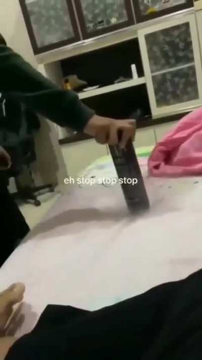 🗿