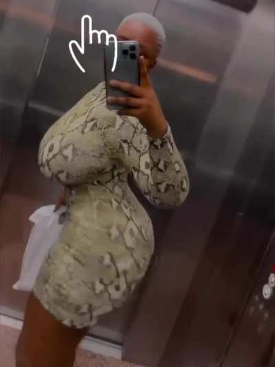 ☝🏾