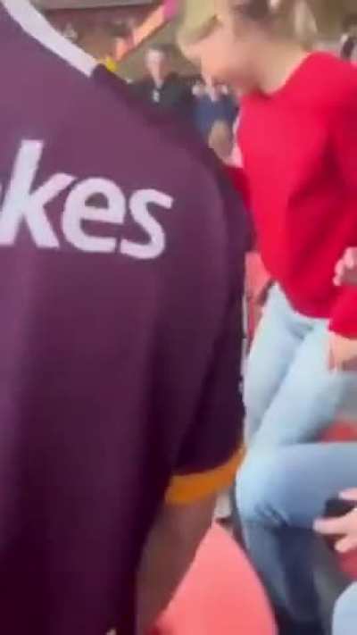 Army Veteran Punches Man In The Face At Sports Game For Breaking Minute Of Silence For Fallen Soldiers
