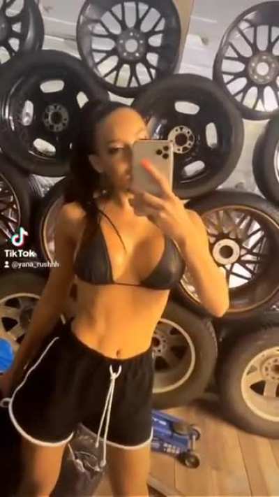 yana_rush . Sexy baddie