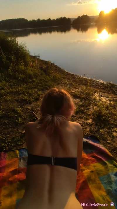 Getting fucked at the river was nice for a change 🥰 Keeping quiet was a challenge though 🤭