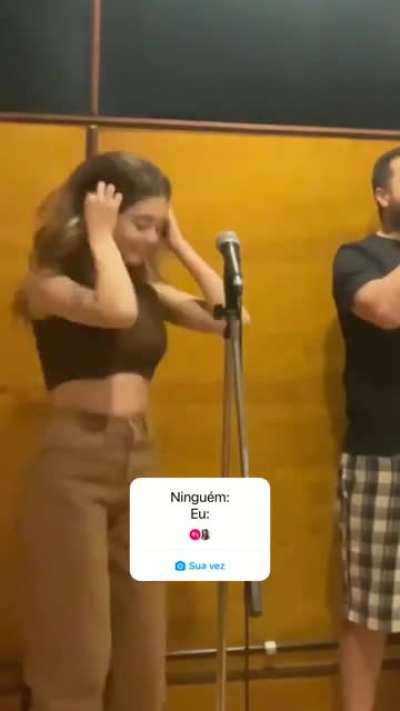 coloquei o video na velocidade normal, ela ta sem suti&atilde;, se tivesse com mais qualidade dava pra editar pra aparecer os bico dos peito😪