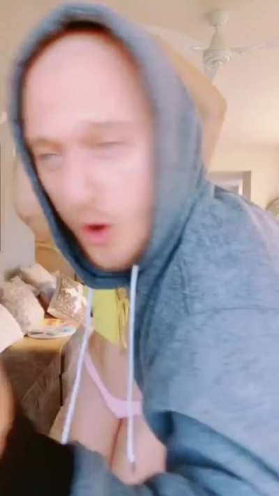 😛