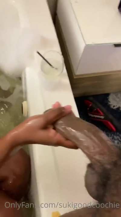 Sukihana Eating Dick