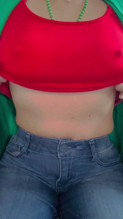 Bored and horny at school. Two more day.