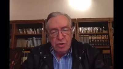 "Esse seu Havan, vem aqui, diz "vou ajudar", vai ajudar o caralho, vem aqui comprar avi&atilde;ozinho, se vestir de Z&eacute; Carioca, voc&ecirc; &eacute; um palha&ccedil;o!"