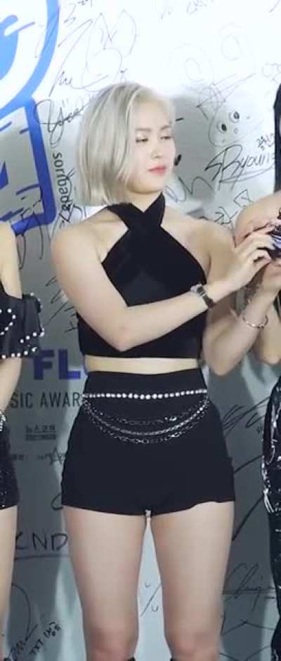 ITZY - Ryujin