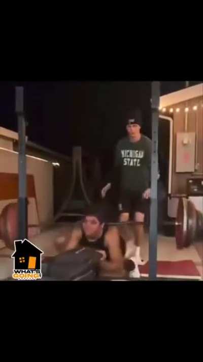 Regardless of the weight, don&rsquo;t be too proud to use a spotter.