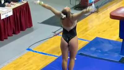 Iowa&rsquo;s kendall laplante is next‼️💛🖤🤍 🤸&zwj;♀️