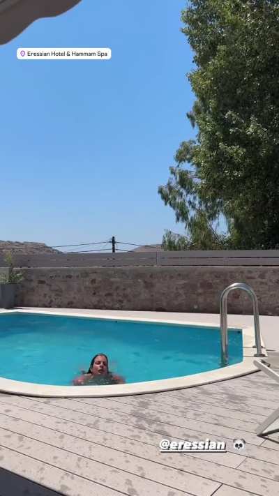 &Sigma;&tau;&alpha;&upsilon;&rho;&omicron;ύ&lambda;&alpha; &Chi;&rho;&upsilon;&sigma;&alpha;&epsilon;&iota;&delta;ή