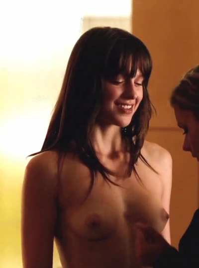 Melissa Benoist as Stacy Moore Homeland S01E02 (Nude Scene) 1080p