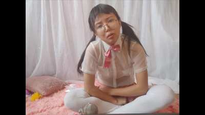 Can I be the little sister who blackmails you into touching yourself exactly how I want you to? (I think you need to click the link to hear the sound or click the link below if you wanna see the full video &amp;lt;3)