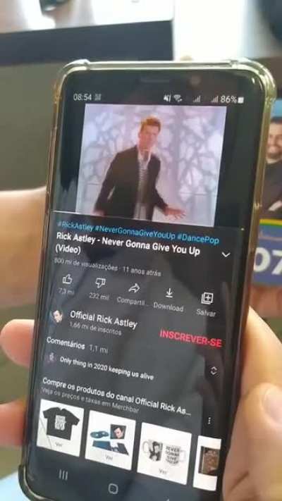 prank made by a politican's "santinho"