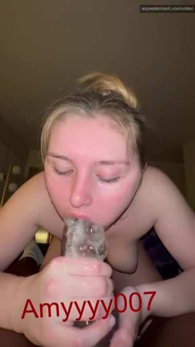 I love getting sloppy on that dick 💦🤤[OC]